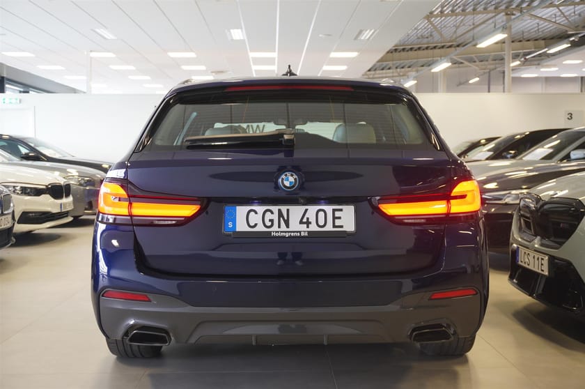 Bild 4 av BMW 530e xDrive Touring M Sport Pano H K HUD 360 Minne