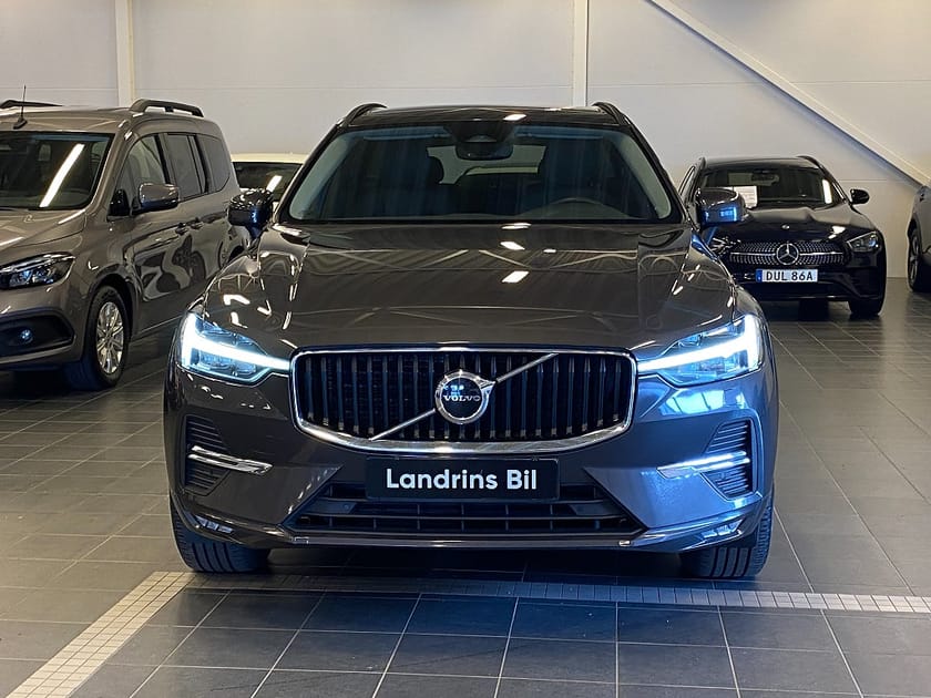 Bild 2 av Volvo XC60 B4 AWD Geartronic Momentum Advanced Edition II Euro 6