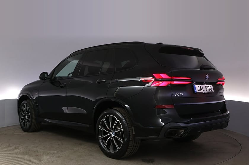 Bild 4 av BMW X5 xDrive50e M-Sport Pano Drag Komfortstol BLIS HK HUD