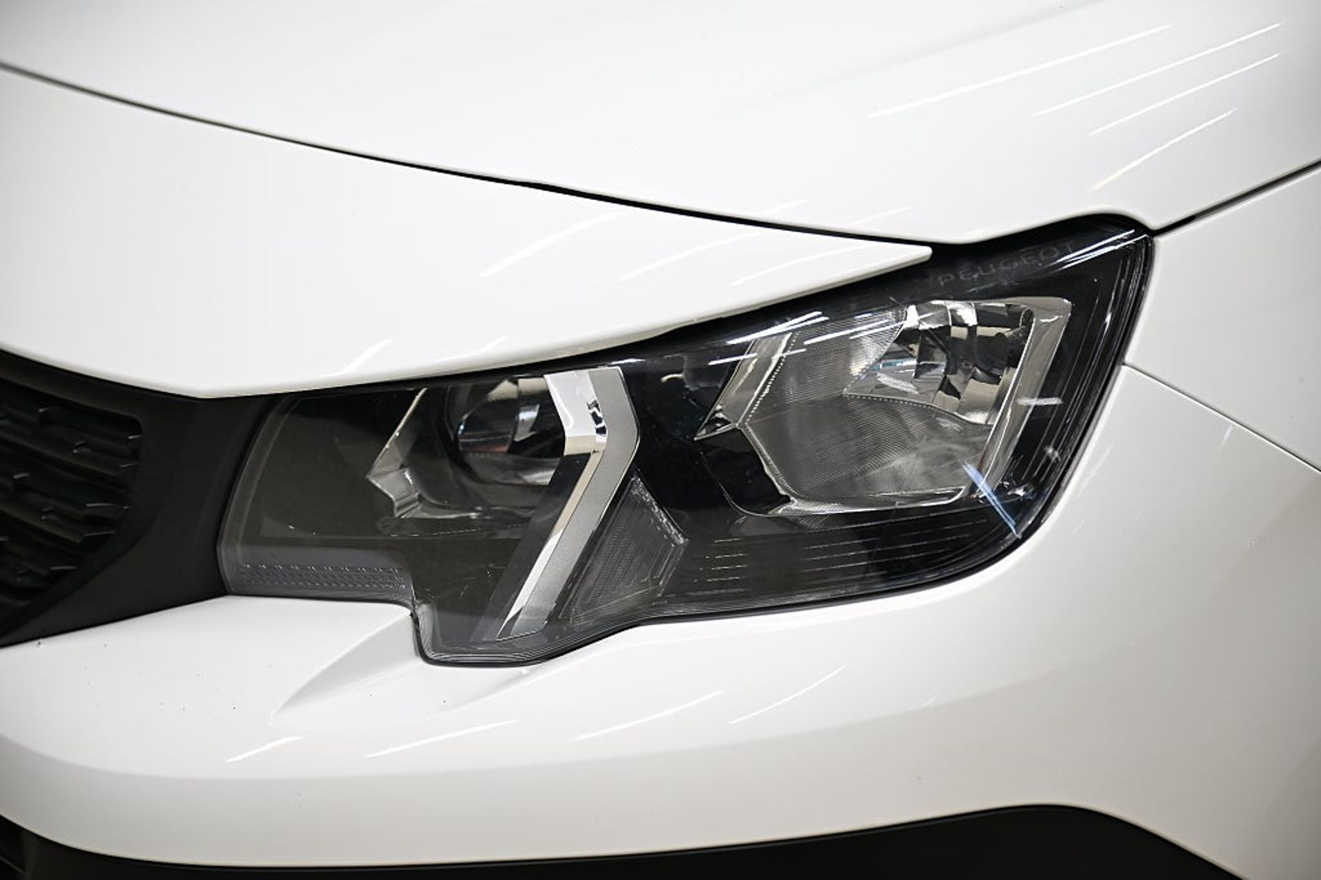 Peugeot Partner 130HK L2 Automat 2019, bild 4/10