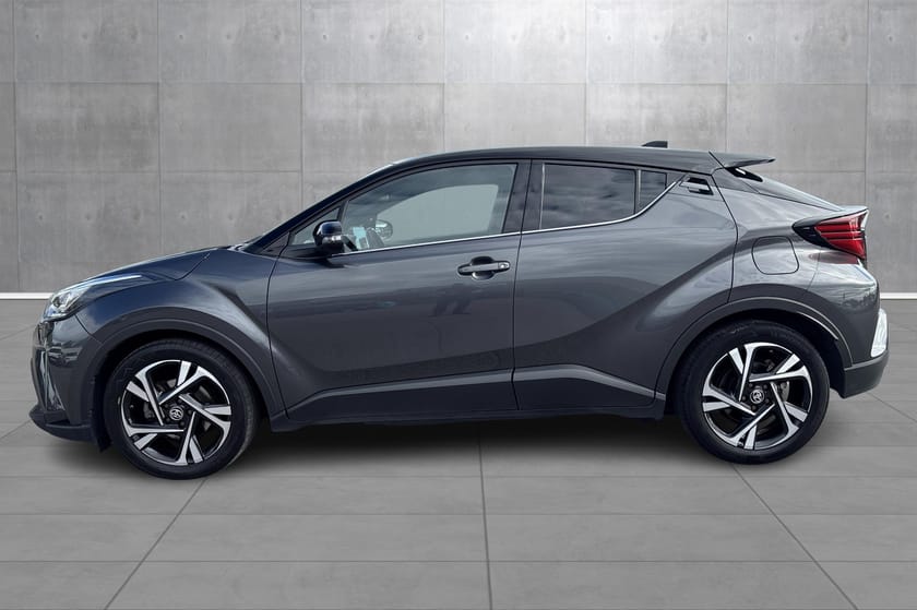Bilde 2 av Toyota C-HR Hybrid Lounge Tech Bitone m/Alcantara (delskinn seter)