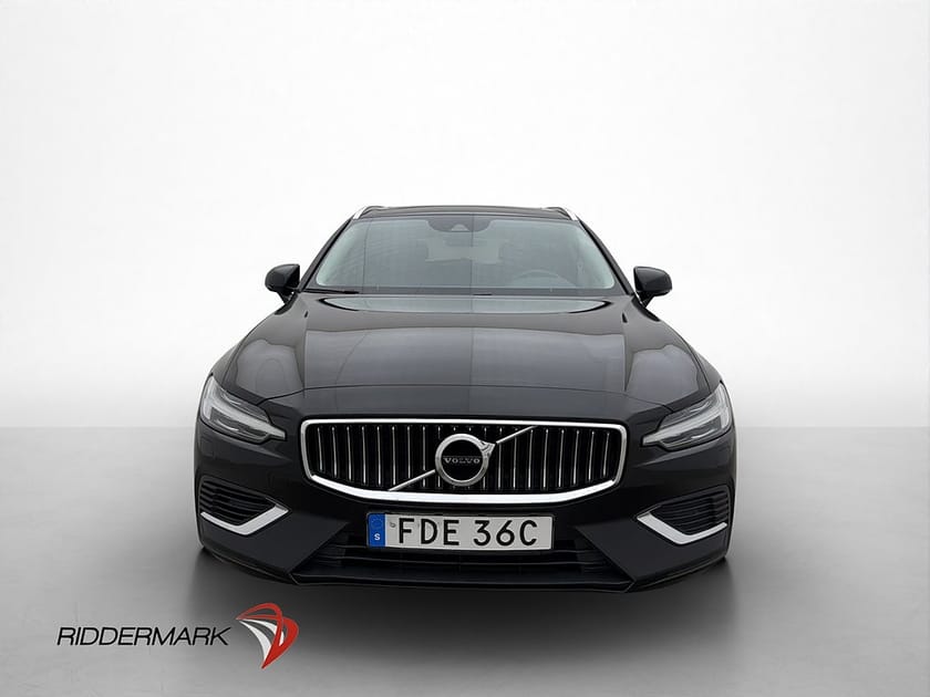 Bild 2 av Volvo V60 T6 AWD 341hk Inscription Pano Drag Kamera Värmare