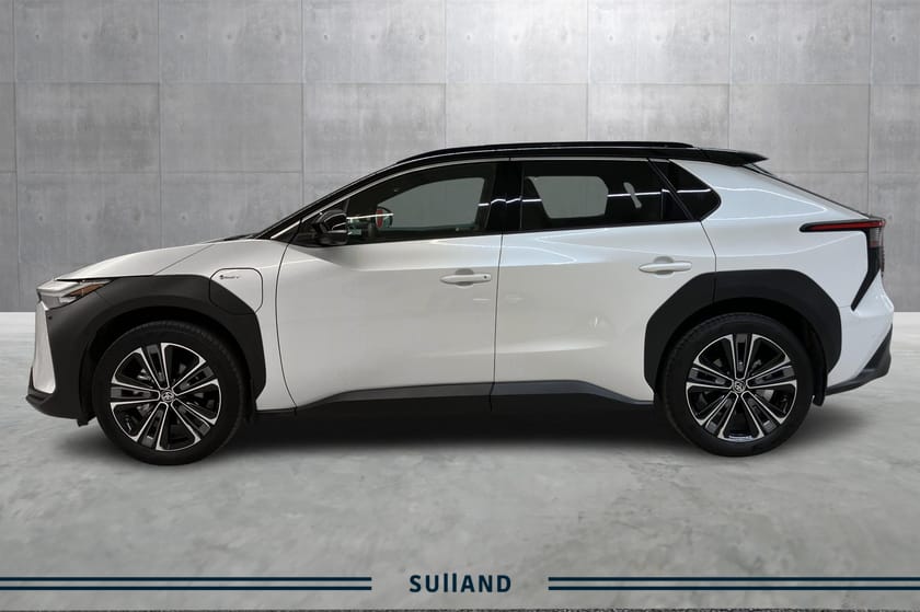 Bilde 4 av Toyota bZ4X Topputgave, lyst interiør, lav km. stand !