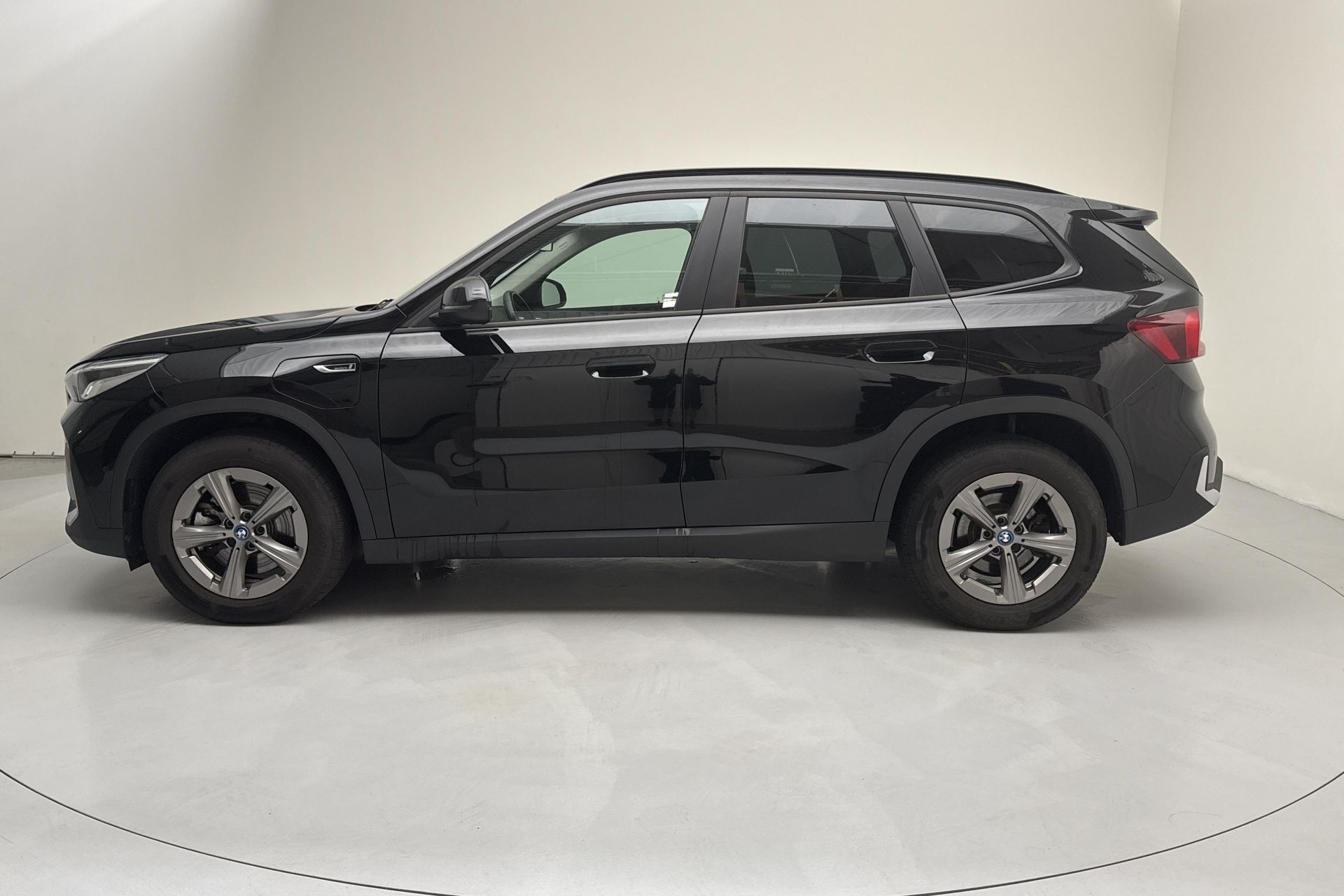 BMW X1 xDrive30e 2023, bild 2/10
