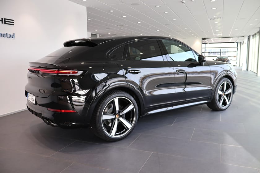 Bild 4 av Porsche Cayenne E-Hybrid Coupé Black Edition 470HK/VAT