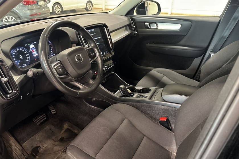 Bild 5 av Volvo XC40 T3 FWD aut Momentum Edition
