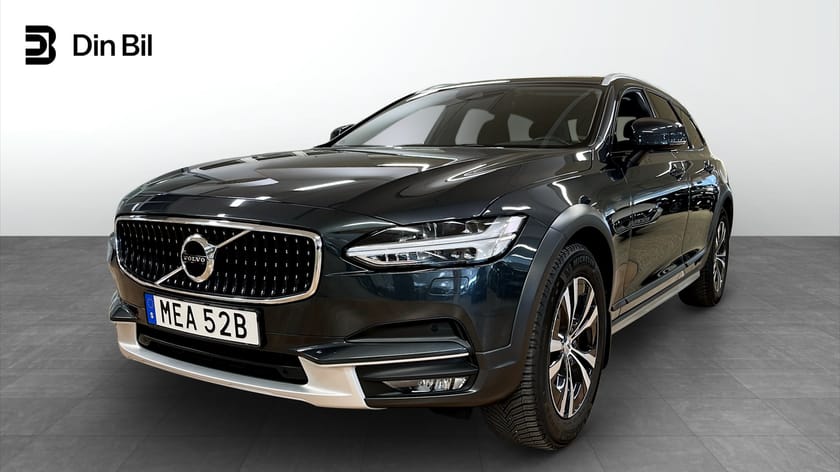 Bild 1 av Volvo V90 Cross Country D4 AWD 190hk/Momentum/Dragkrok