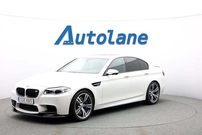 Bild 5 av BMW M5 DCT Akrapovic, B&O, HUD, Taklucka Sommarkampanj 4.99%