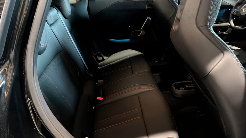 Bild 5 av MINI Aceman E 184hk JCW Trim / Pano / Backkamera / HuD