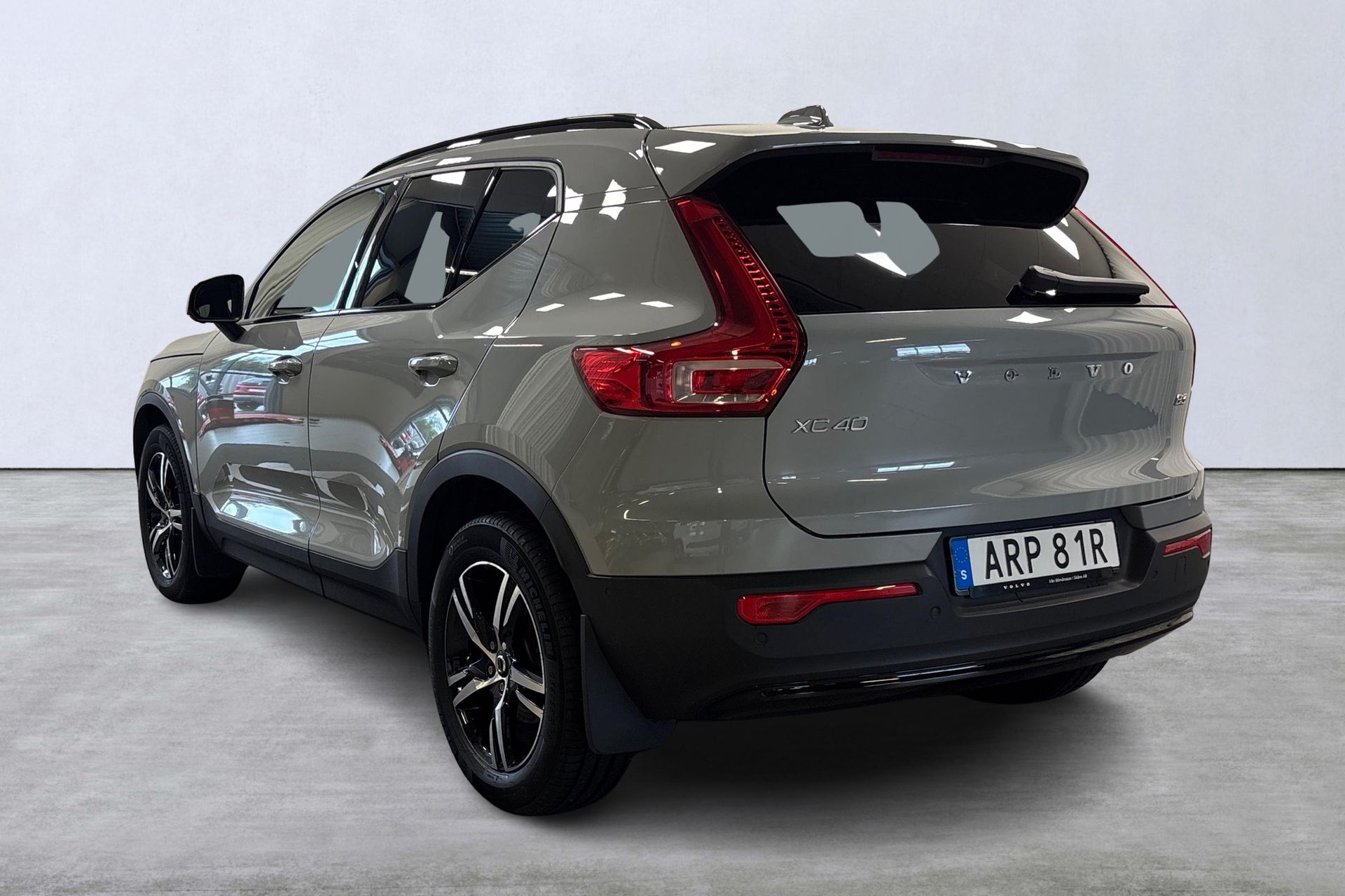 Volvo XC40 B3 FWD Bensin Plus Dark 2025, kuva 4/10