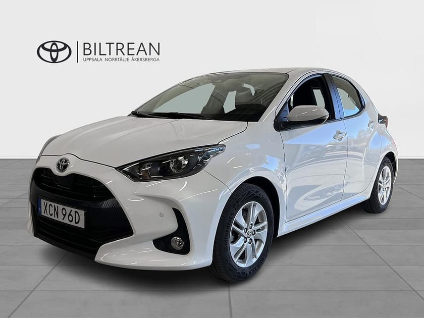 Bild 1 av Toyota Yaris Hybrid 1.5 Active komfortpaket P-sensorer Vinterhjul