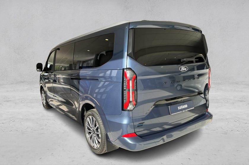 Bilde 2 av Ford E-Tourneo Custom 340 L2 Titanium X 8-seter /Krok/Skinn/360kamera/B&O/Apple+