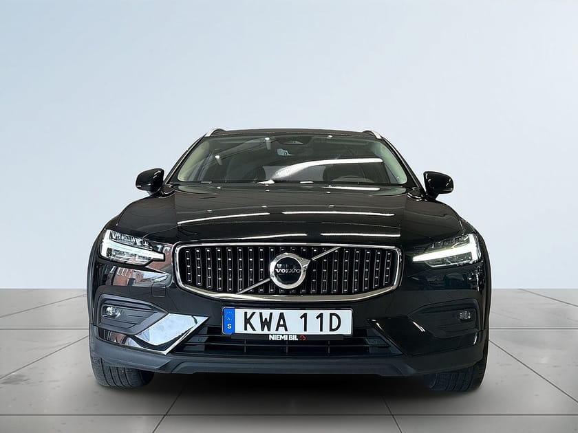 Bild 2 av Volvo V60 Cross Country Volvo D4 AWD MOMS Drag Rattvärme B-Kamera Navi S&V