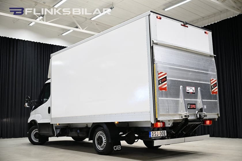 Bild 4 av Iveco Daily 35-140 Chassi Cab 136HK Automat|Volymskåp|Bg-Lyft|Sidodörr|Backkamera