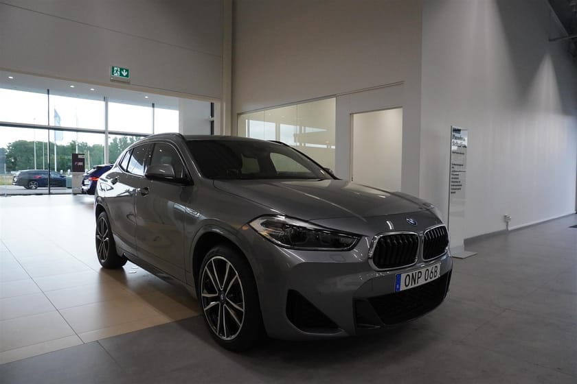 Bild 4 av BMW X2 xDrive25e M Sport Akt Farthållare HUD Park Assist HiFi