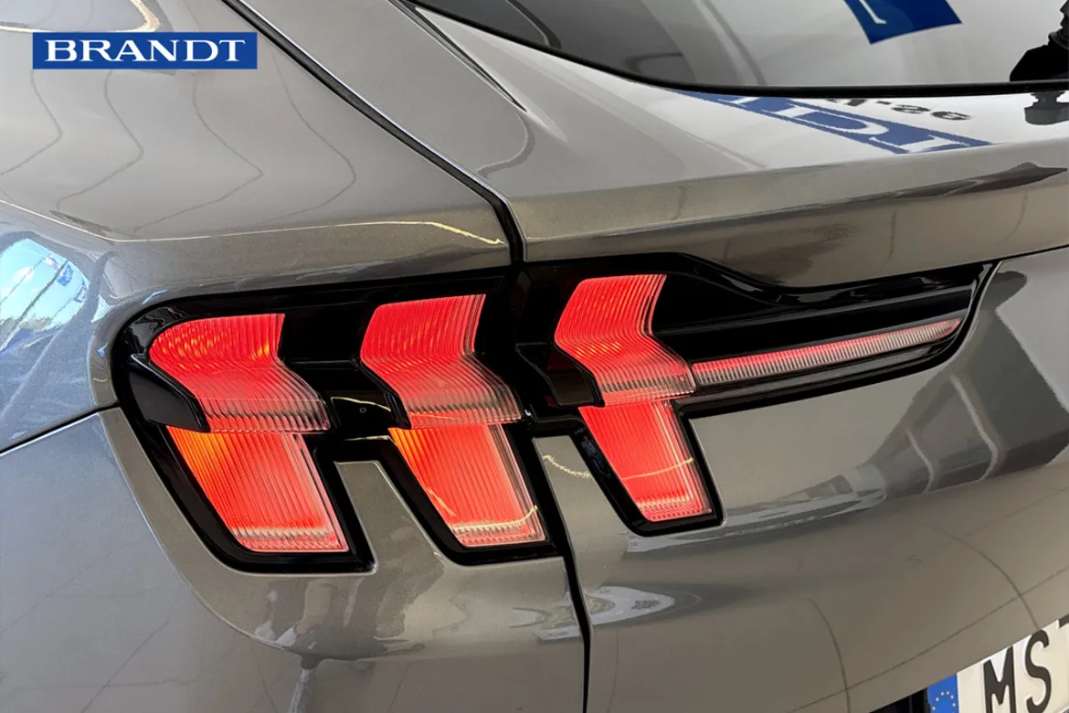 Ford Mustang Mach-E Standard Range