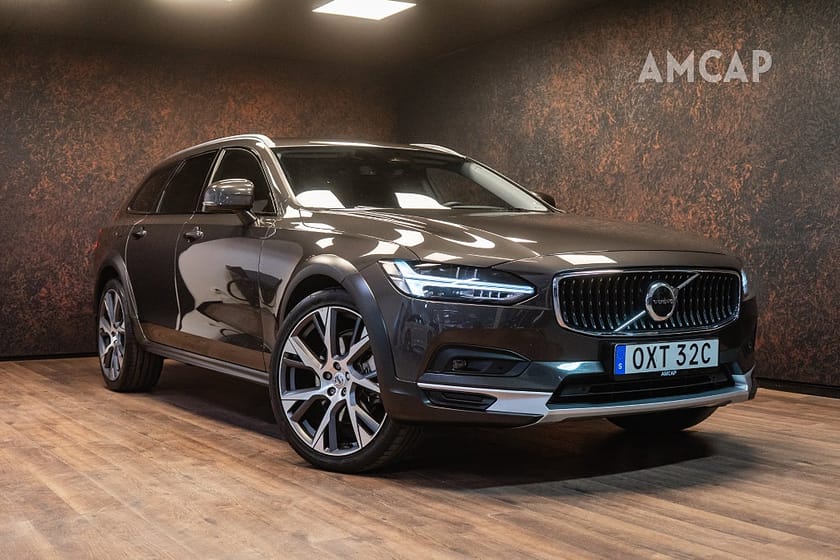 Bild 1 av Volvo V90 Cross Country B4 AWD 197hk | Drag | Värm | Läder | 21" | 3562 kr/mån