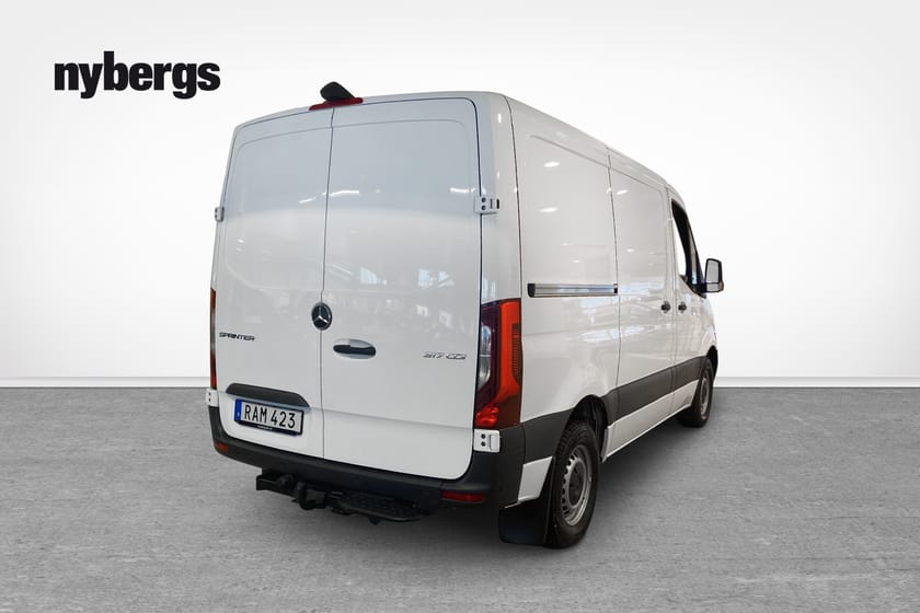 Bild 4 av Mercedes-Benz Sprinter 317 CDI RWD Panel Van 3500