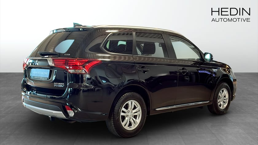 Bild 2 av Mitsubishi Outlander PHEV CVT, 203hk, 4 WD, 1 ÅRS GARANTI