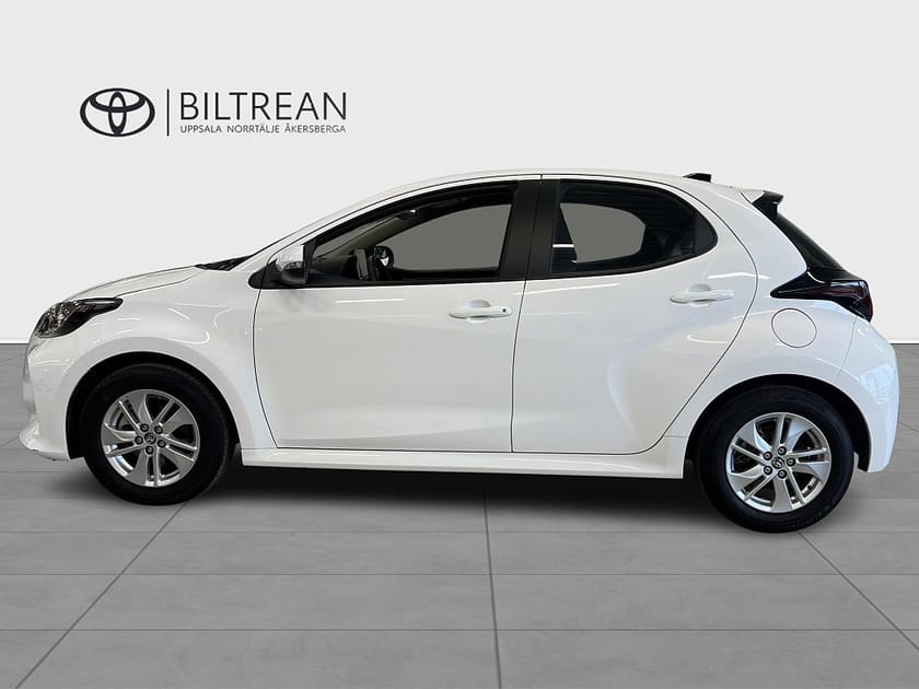 Bild 3 av Toyota Yaris Hybrid 115 1.5 Active Komfortpaket Vinterhjul Ingår!