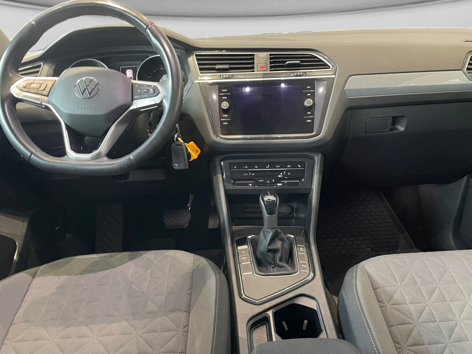 Volkswagen Tiguan 2021, kuva 7/10