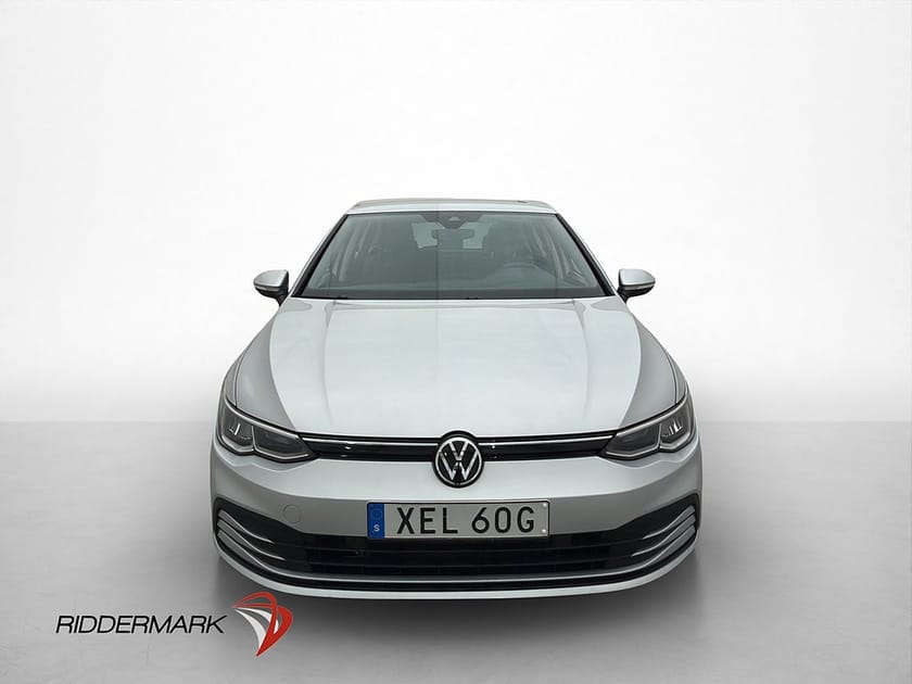Bild 2 av Volkswagen Golf 1.0 110hk eTSI Ambient P-Sensorer Rattvärme
