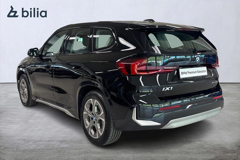 Bild 2 av BMW iX1 xDrive30 xDrive 30 xLine | Backkamera | Fartållare | 18"