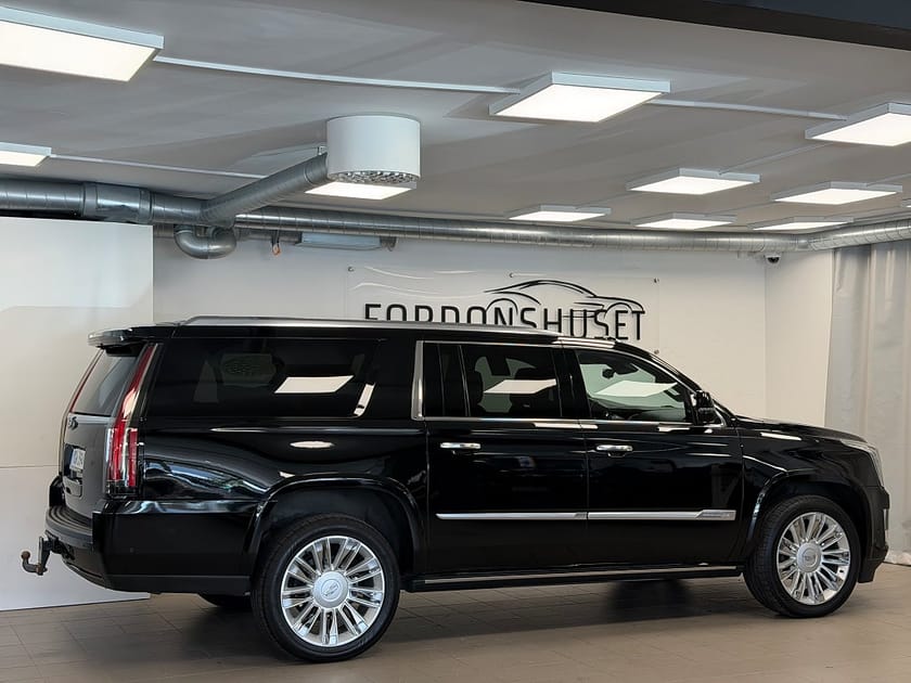 Bild 4 av Cadillac Escalade ESV (EU) (LÅNG) 6.2 V8 4WD PLATINUM HYDRA-MATIC | SVENSKSÅLD