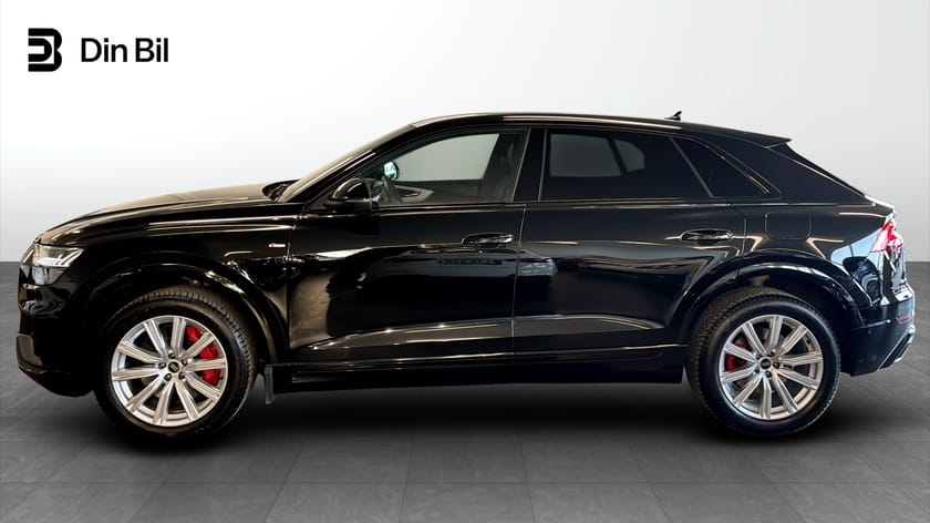 Bild 3 av Audi Q8 60 TFSI e quattro S LINE 462 HK TIPTRONIC LADDHYBR