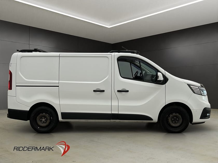 Bild 2 av Renault Trafic Skåpbil Värmare LED Drag B-Kamera V-Inr CARPLAY Moms