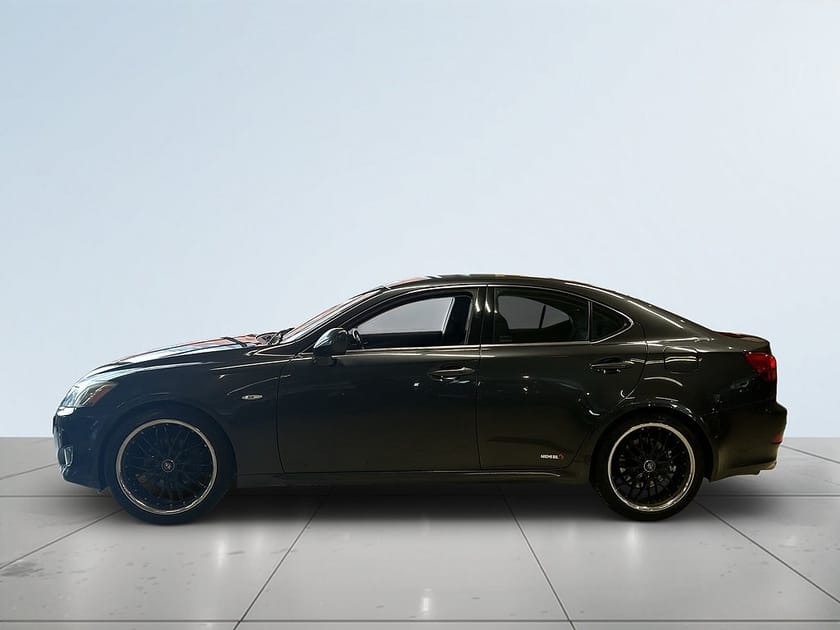 Bild 4 av Lexus IS 250 2.5 V6 Mvärmare Kamkedja S&V-däck Farthållare
