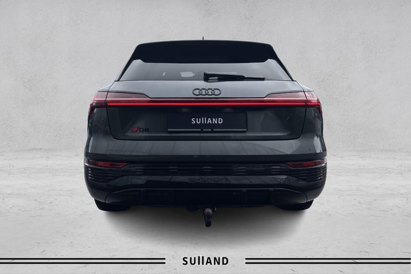 Bilde 4 av Audi Q8 55 e-tron quattro s line plus