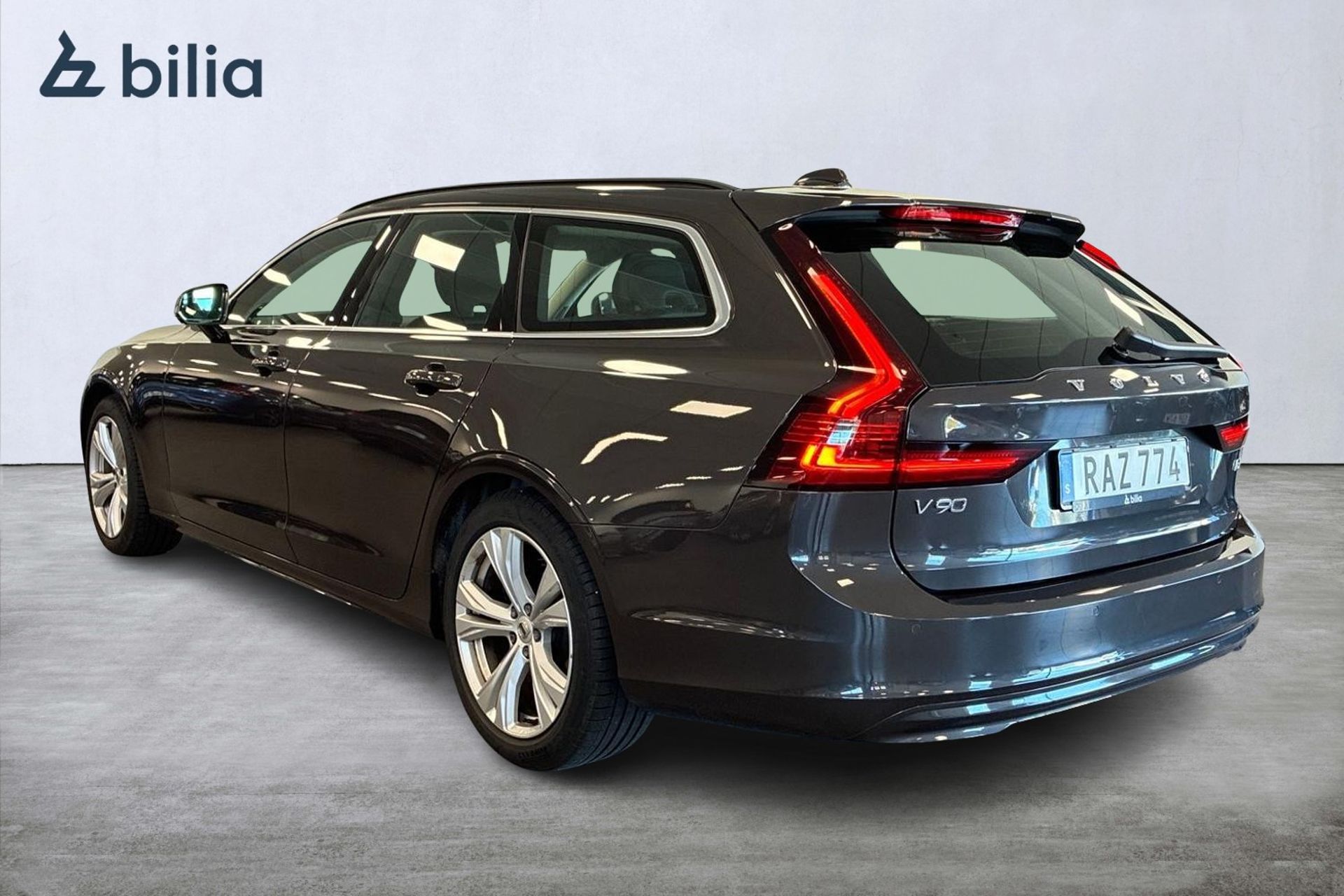 Volvo V90 B4 Bensin Core 2024, bild 2/10
