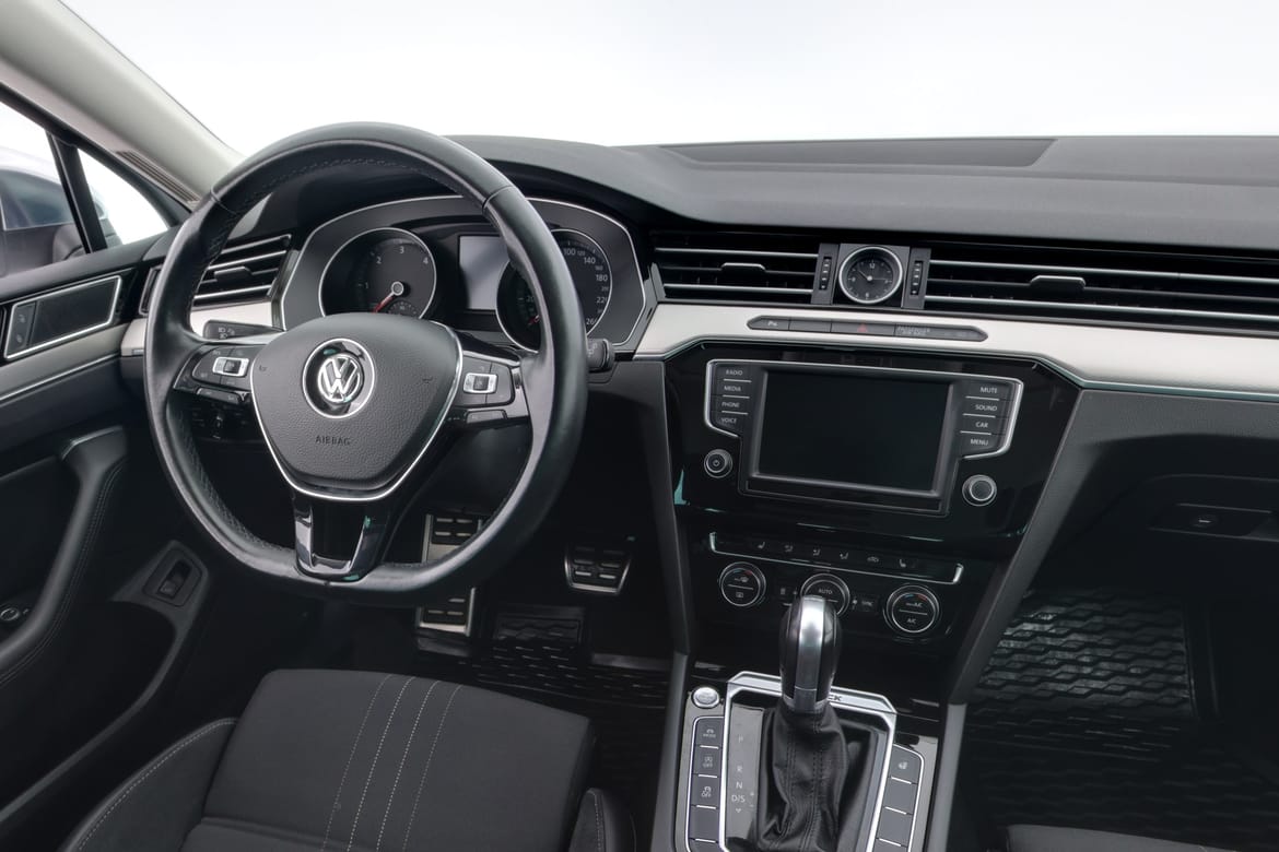 Volkswagen Passat 2017 - miniatyr 8