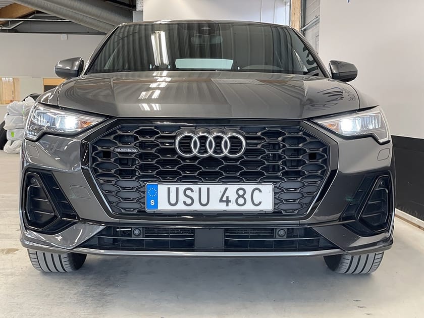 Bild 3 av Audi Q3 Sportback 40 TDI quattro 190 HK Q S-LINE/FjärrVärmare/B&O/Drag