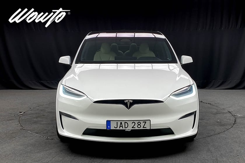 Bild 2 av Tesla Model X Plaid 1020HK 6-Sits /Yoke /Drag