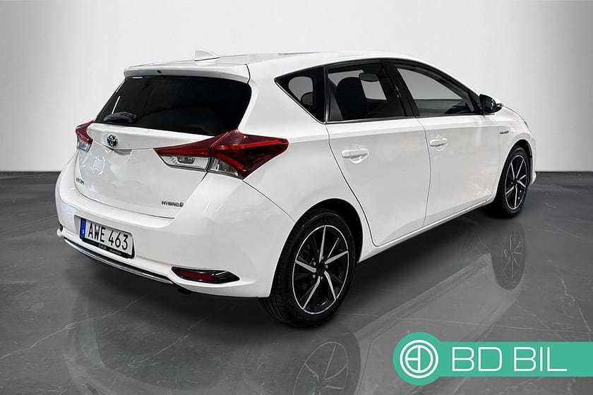 Bild 4 av Toyota Auris Hybrid e-CVT INTENSE EDITION BACKKAMERA 360:- ÅRSKATT