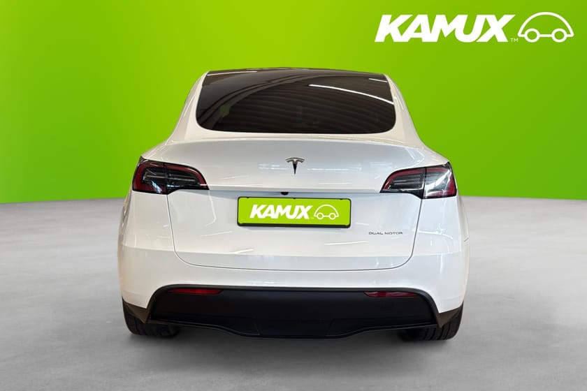 Bild 5 av Tesla Model Y Long Range AWD Pano Kamera Värmare