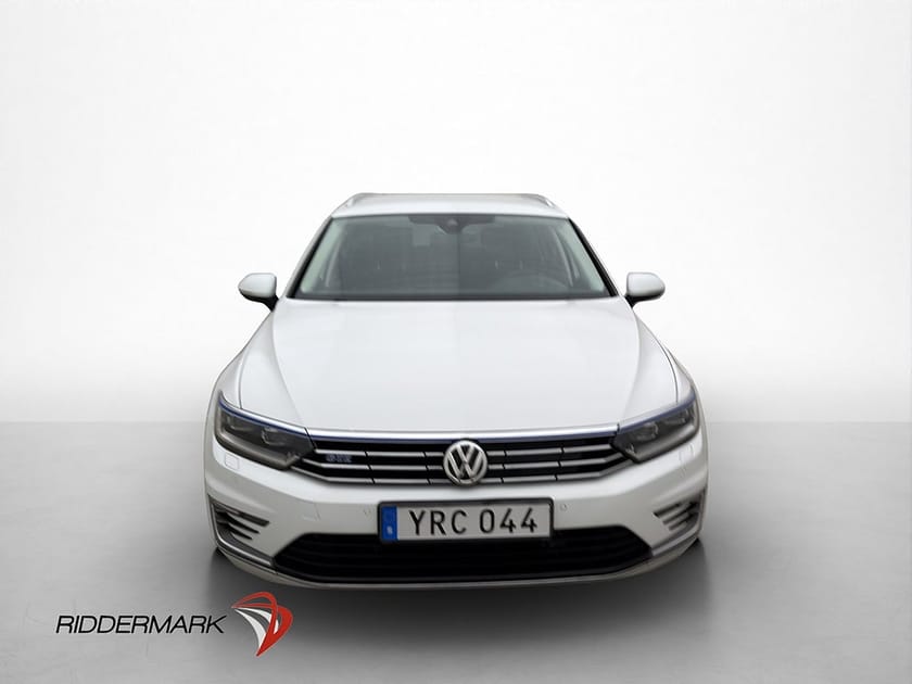 Bild 2 av Volkswagen Passat Variant GTE Executive Cockpit Värm Kamera Drag
