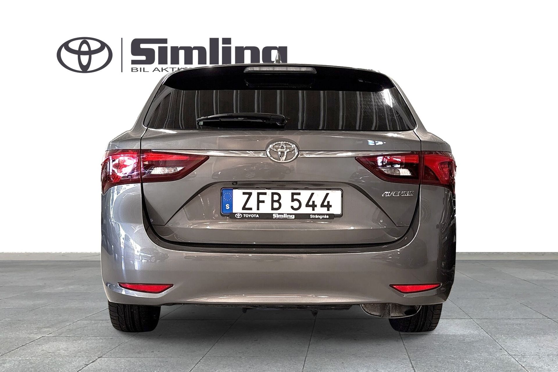 Toyota Avensis 2018, bild 5/10