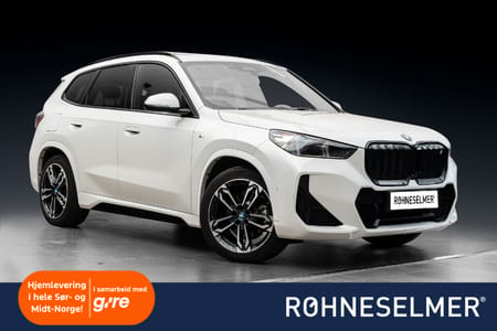 BMW iX1 xDrive30 AWD/M-sport/HK/Skinn/360/El.krok/Soltak/S+V/Pen!
