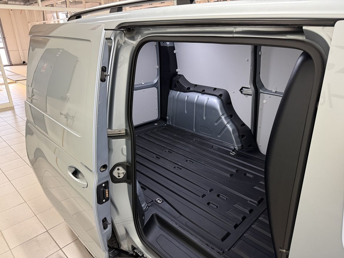Volkswagen Transportbilar Volkswagen Caddy Cargo Maxi — bild 13