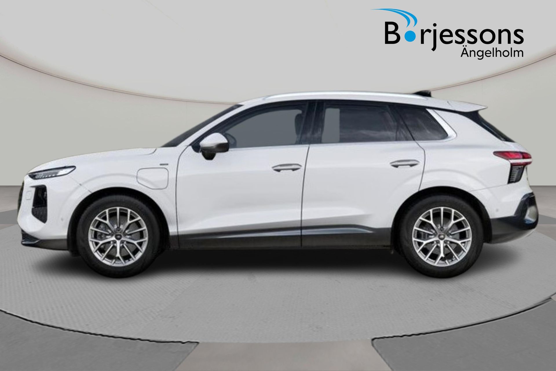 Audi Q3 SUV e-hybrid Proline Edition 2026, bild 2/6