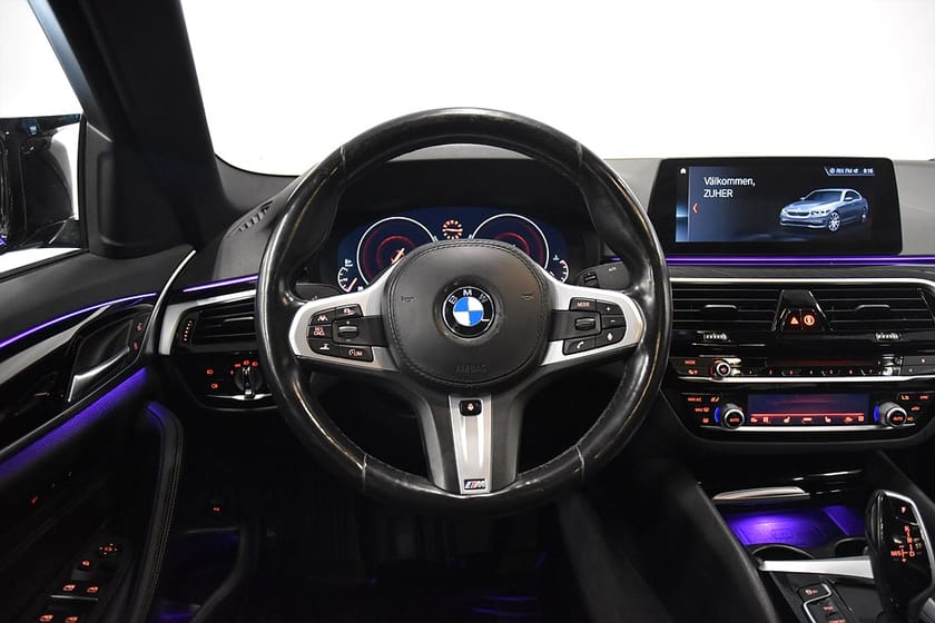 Bild 2 av BMW 520d xDrive Sedan Innovation HUD 360 Drag Skinn Cockpit 190hk