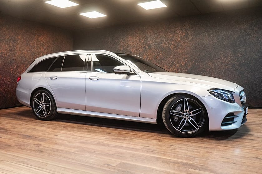 Bild 2 av Mercedes-Benz E 220 T d 4MATIC