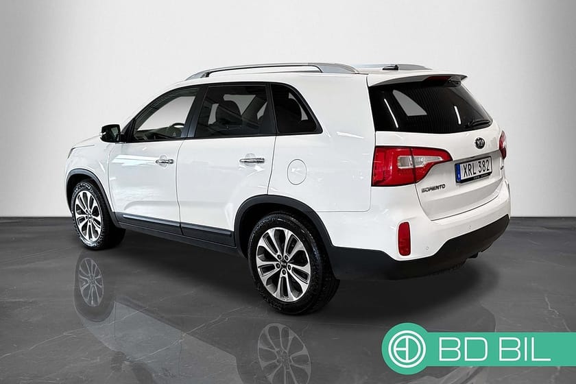 Bild 2 av Kia Sorento 2.2 CRDi 4WD PANORAMA BACKKAMERA VENTILERADE SÄTEN DRAG