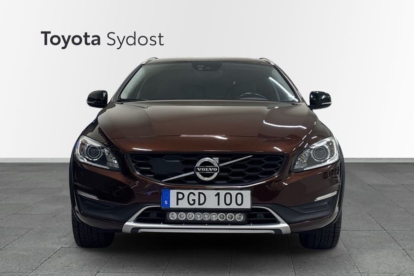 Bild 5 av Volvo V60 Cross Country D4 AWD Summum Polestar Drag Navigation Skinn