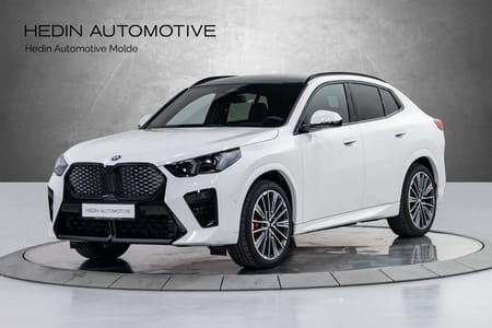 BMW iX2 xDrive30
