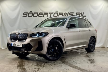 BMW iX3 CHARGED M SPORT PANORAMA LÄDER MOMSBIL
