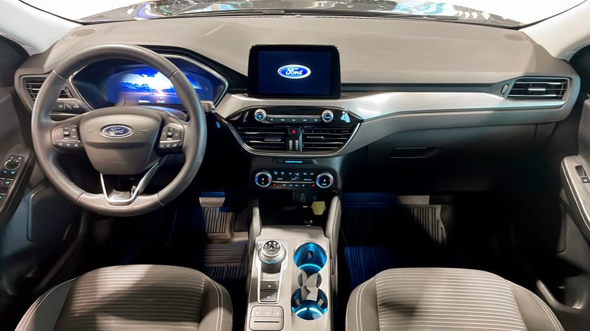 Bild 4 av Ford Kuga Plug-In Hybrid Titanium PHEV 64KM / P-Lease fr 4395:-/mån